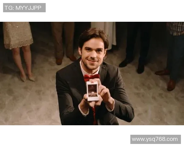 乌克兰足球明星浪漫求婚视频感动无数球迷见证爱情的美好瞬间