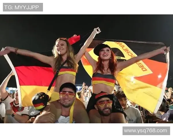 女名媛与足球明星的浪漫交集揭示了奢华生活背后的真实情感与挑战 女名媛与足球明星的浪漫交集揭示了奢华生活背后的真实情感与挑战